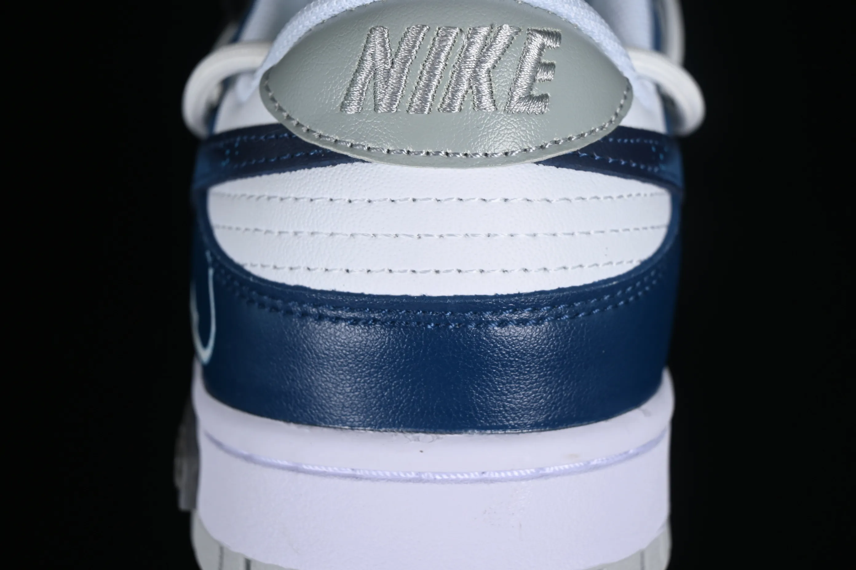 All Categories Nk SB Dunk Series Nk SB Dunk Low Low-top sneakers Nk Dunk Low Panda Prank Interstellar - Oblivion SB strappy low-top casual sneakers DV0831-101